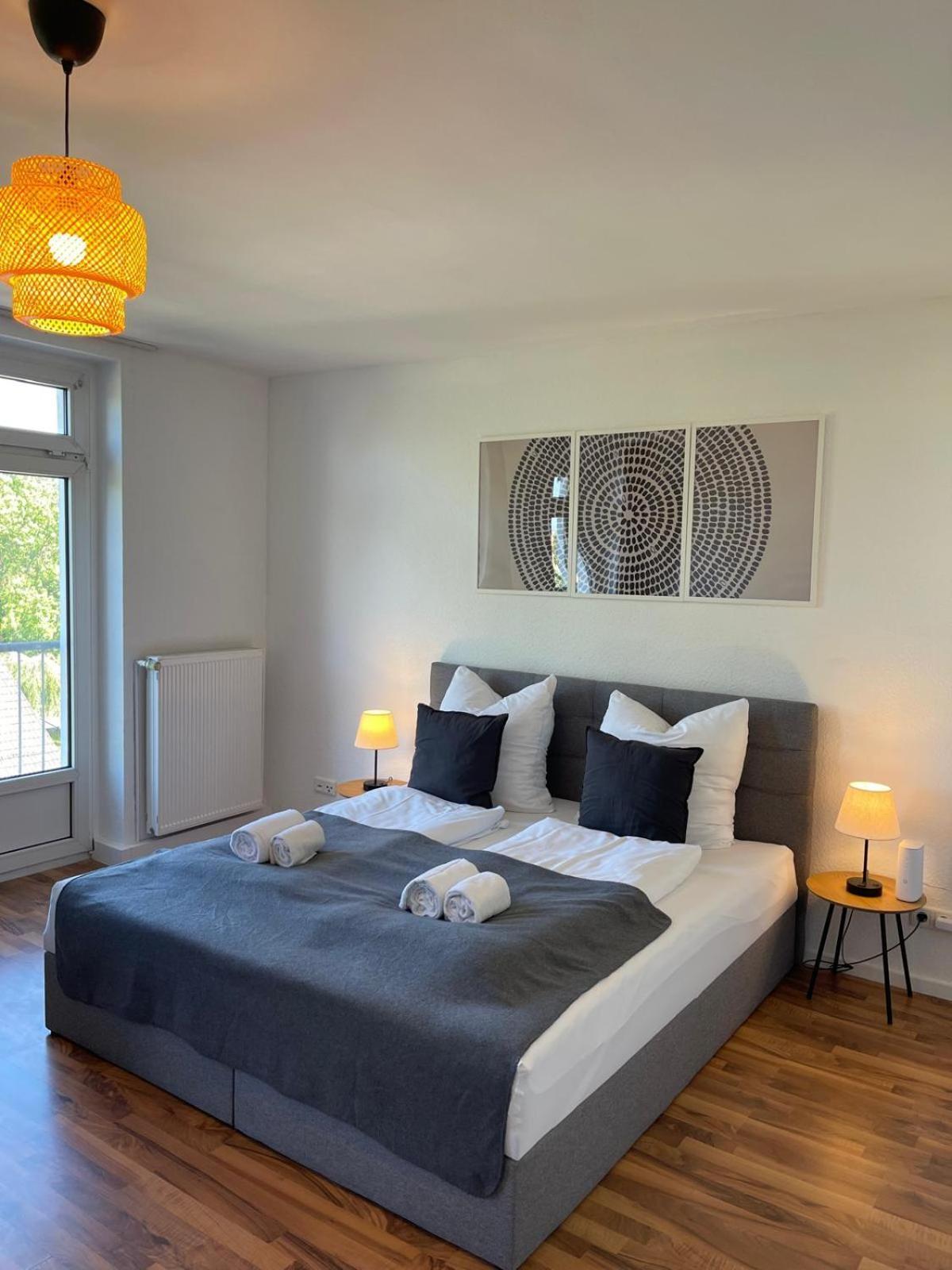 Raha Apartments - Ihr Komfortables Zuhause - Garten - Vollausstattung - Balkon - Parkplatz คาสเซล ภายนอก รูปภาพ